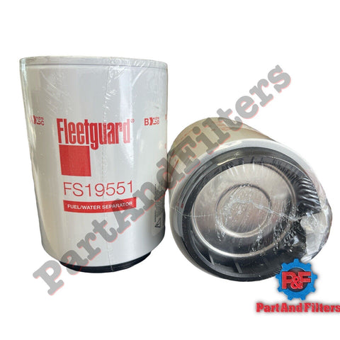 FS19551 Fleetguard Fuel Filter with Water Separator